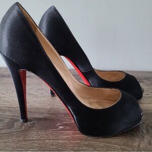 Christian Louboutin - Very Prive